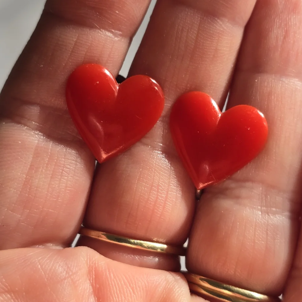 Vintage red heart earrings screwback silver tone valentine's day love retro